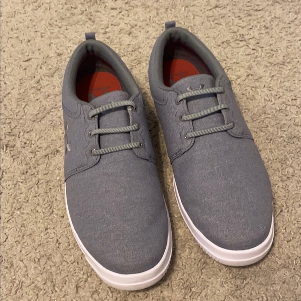 Lightweight under armor shoes